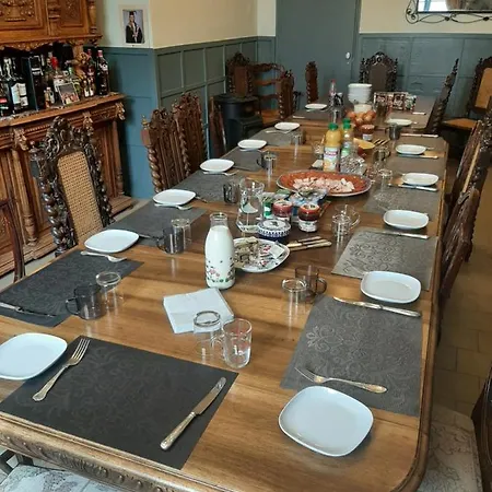 Guest house The Old School House