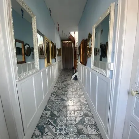 Guest house The Old School House Ceauce